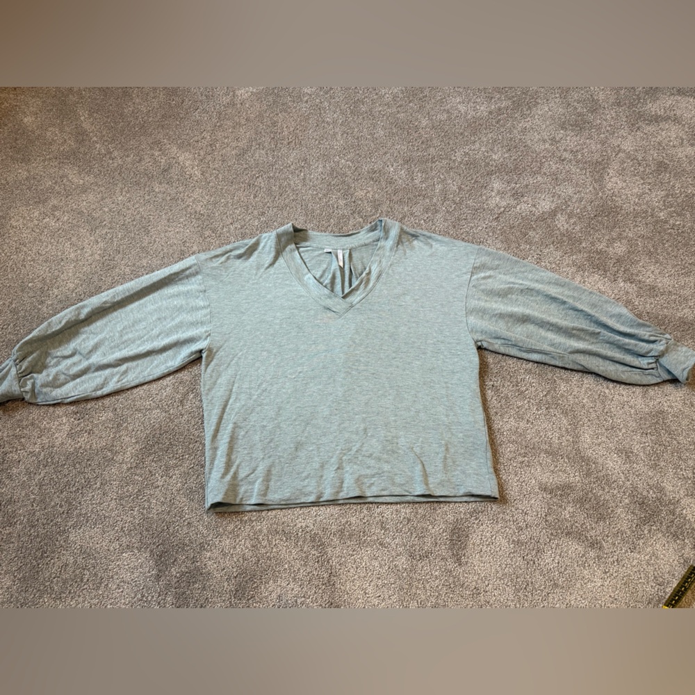 Travis Mathew Women's teal/grey Long Sleeve Top